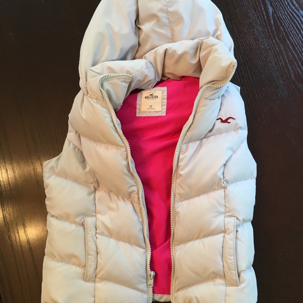 Off White Puffy Vest